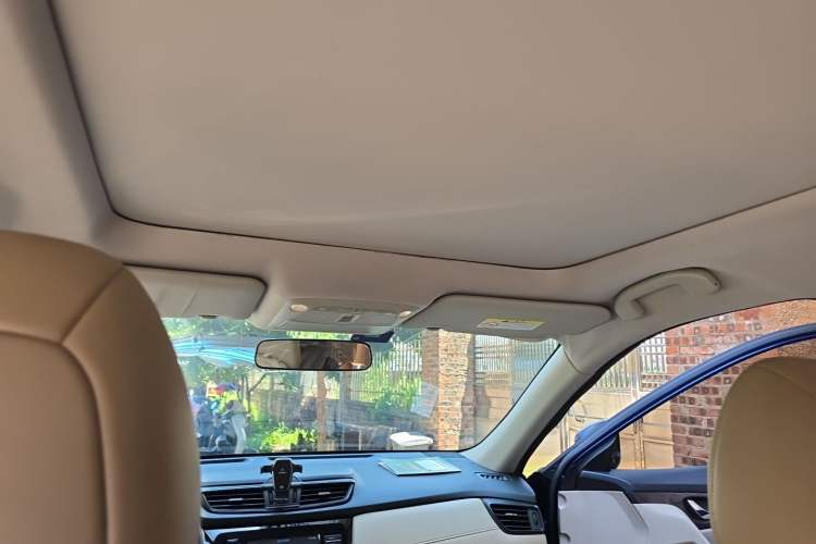 Used Nissan X-Trail 2017 2.0L CVT Comfort Edition 2WD Headliner