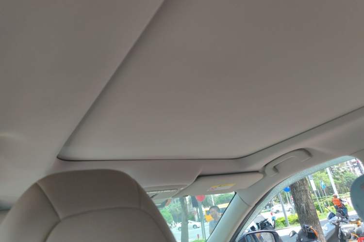 Used Nissan X-Trail 2017 2.0L CVT 7-Seater Comfort Edition 2WD Headliner