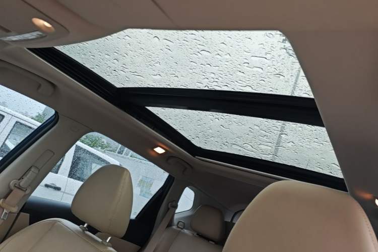 Used Nissan X-Trail 2017 2.5L CVT Luxury Edition 4WD Headliner