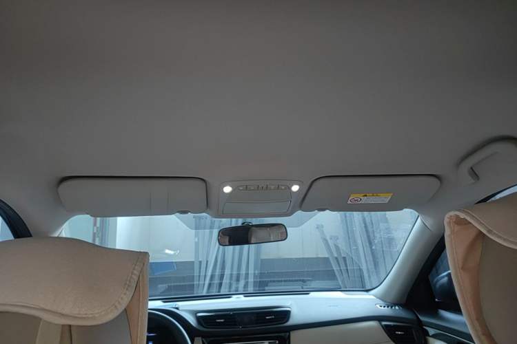 Used Nissan X-Trail 2017 2.0L CVT Fashion Edition 2WD Headliner