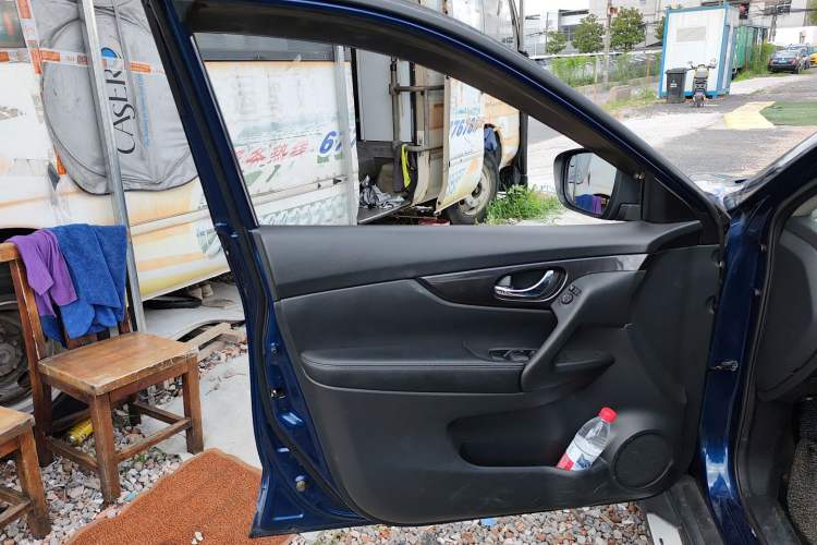 Used Nissan X-Trail 2017 2.0L CVT Comfort Edition 2WD Interior 7