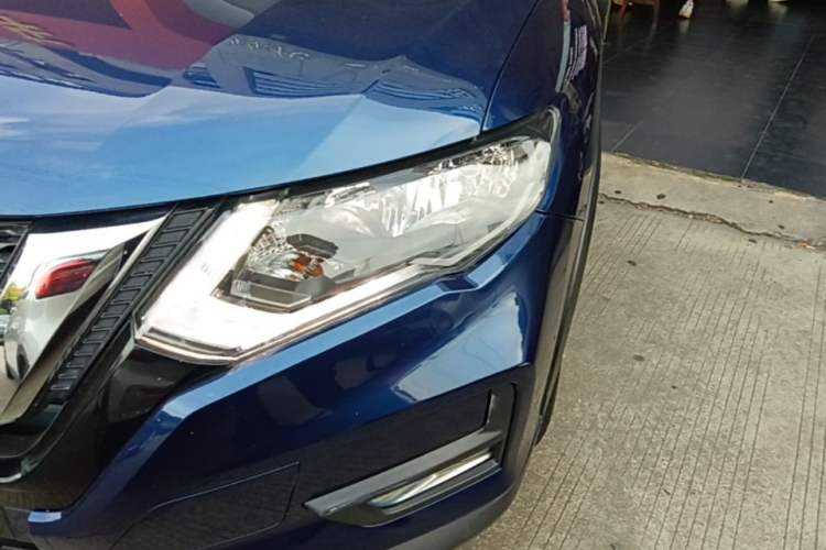 Used Nissan X-Trail 2017 2.0L CVT Comfort Edition 2WD Left Front Headlight
