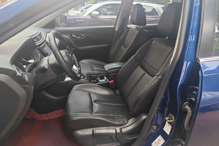Used Nissan X-Trail 2017 2.0L CVT Comfort Edition 2WD Left Front Seat