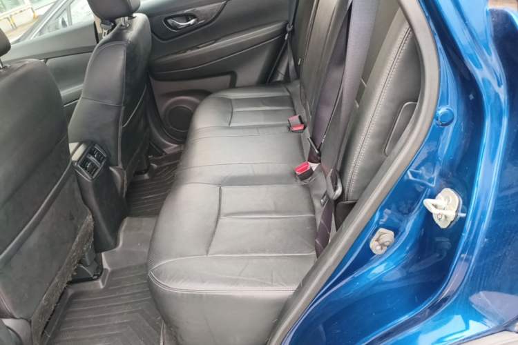 Used Nissan X-Trail 2017 2.0L CVT Comfort Edition 2WD Left Rear Seat
