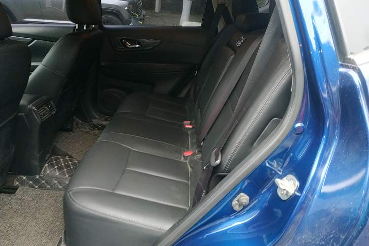 Used Nissan X-Trail 2017 2.0L CVT Comfort Edition 2WD Left Rear Seat