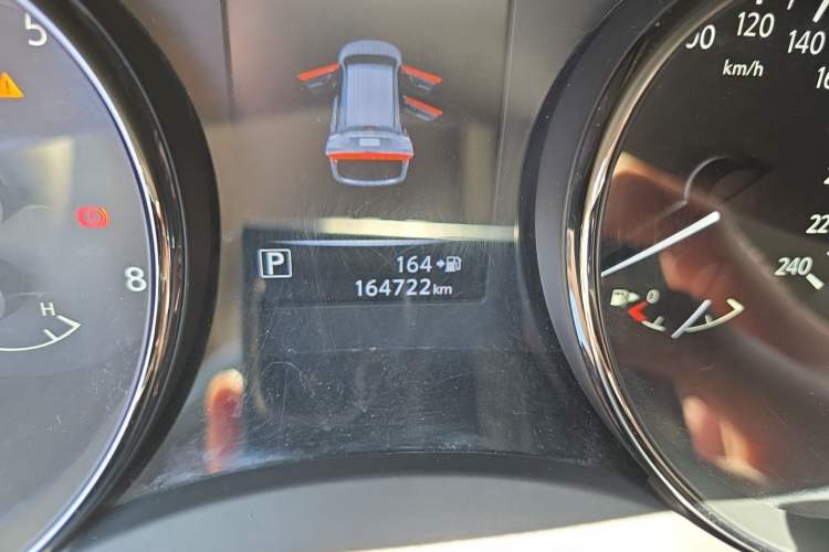 Used Nissan X-Trail 2017 2.0L CVT Comfort Edition 2WD Odometer Close Up