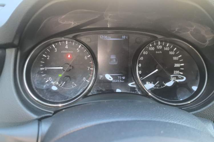 Used Nissan X-Trail 2017 2.0L CVT Comfort Edition 2WD Odometer Close Up