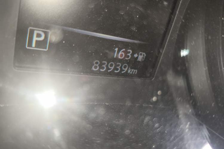 Used Nissan X-Trail 2017 2.0L CVT Comfort Edition 2WD Odometer Close Up