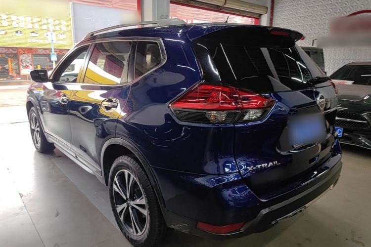 Used Nissan X-Trail 2017 2.5L CVT 7-Seater Leading Edition 4WD Rear Left 45 Deg