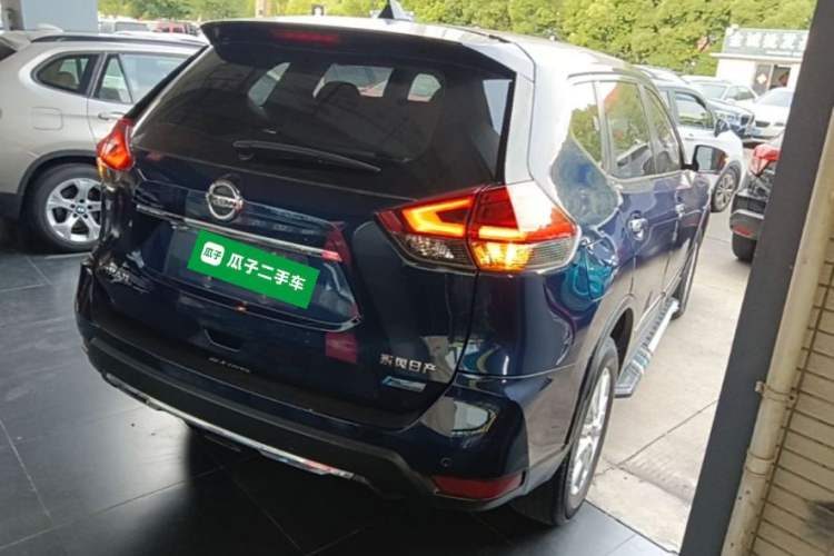 Used Nissan X-Trail 2017 2.0L CVT Comfort Edition 2WD Rear Right 45 Deg
