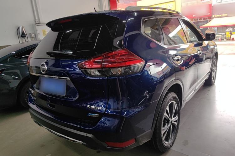 Used Nissan X-Trail 2017 2.5L CVT 7-Seater Leading Edition 4WD Rear Right 45 Deg