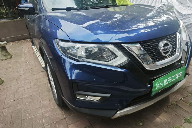 Used Nissan X-Trail 2017 2.0L CVT Comfort Edition 2WD Right Front Headlight