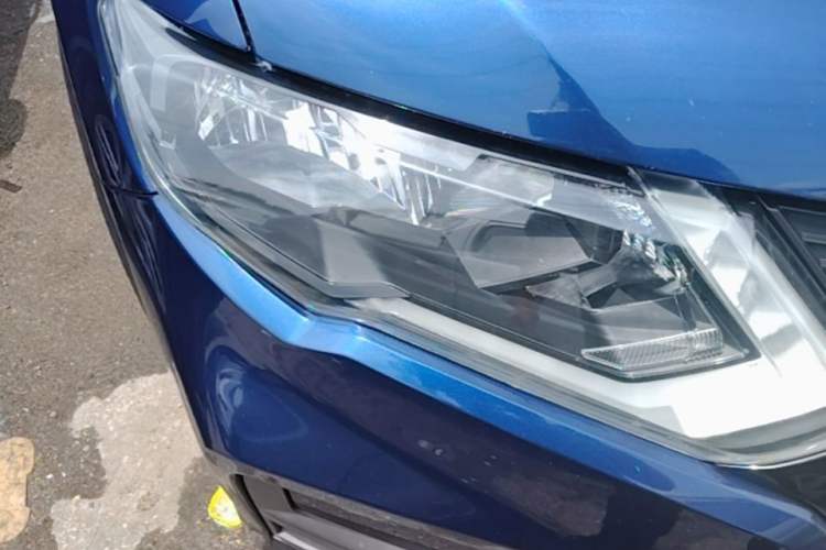 Used Nissan X-Trail 2017 2.0L CVT Comfort Edition 2WD Right Front Headlight