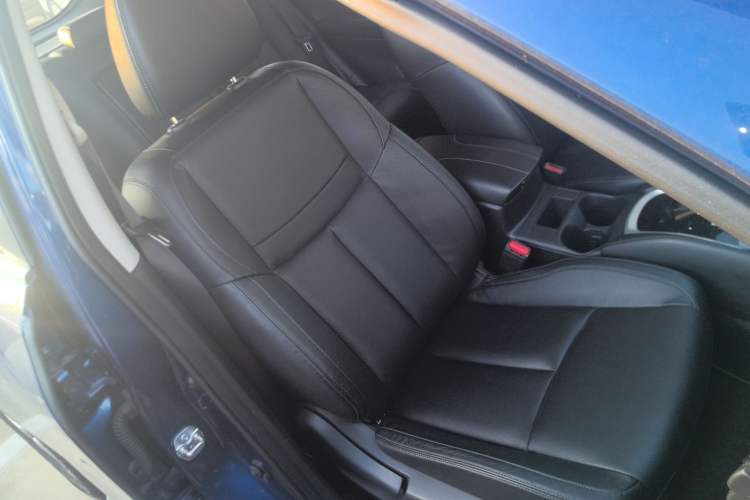 Used Nissan X-Trail 2017 2.0L CVT Comfort Edition 2WD Right Front Seat