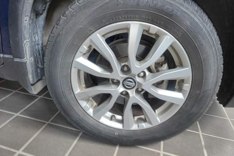 Used Nissan X-Trail 2017 2.0L CVT Fashion Edition 2WD Right Front Wheel Hub
