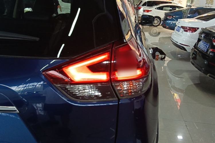 Used Nissan X-Trail 2017 2.0L CVT Comfort Edition 2WD Right Rear Taillight