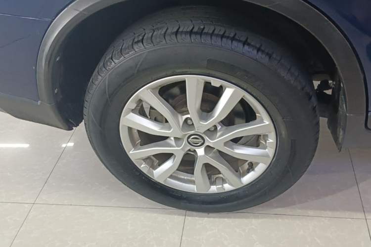 Used Nissan X-Trail 2017 2.0L CVT Comfort Edition 2WD Right Rear Wheel Hub