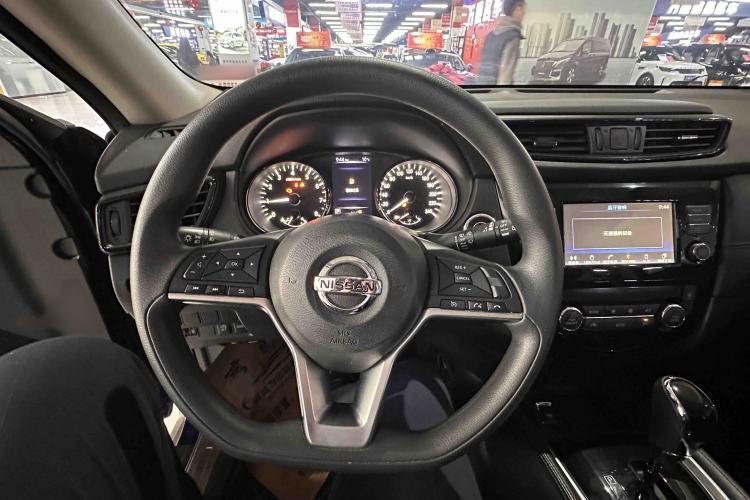 Used Nissan X-Trail 2017 2.5L CVT Leading Edition 4WD Steering Wheel