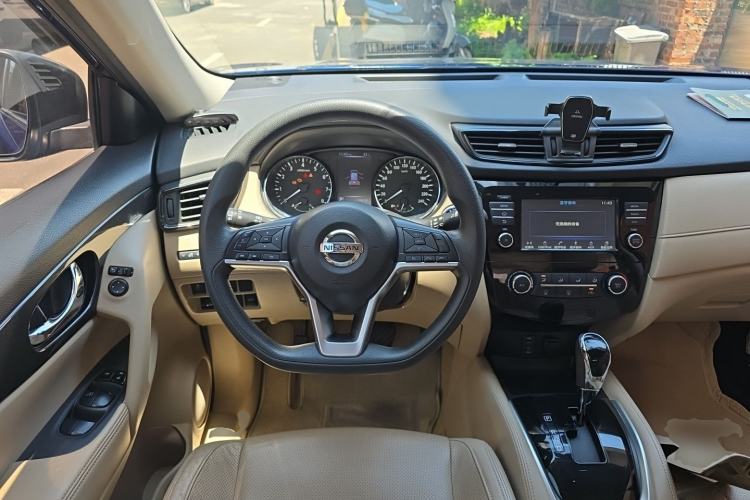 Used Nissan X-Trail 2017 2.0L CVT Comfort Edition 2WD Steering Wheel