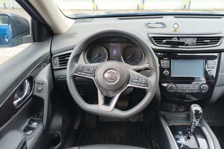 Used Nissan X-Trail 2017 2.0L CVT Comfort Edition 2WD Steering Wheel