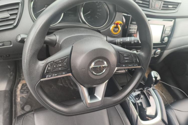 Used Nissan X-Trail 2017 2.0L CVT Comfort Edition 2WD Steering Wheel