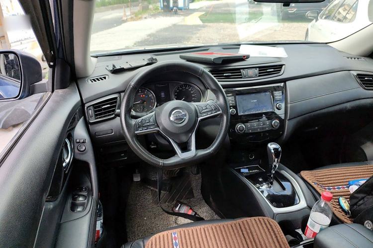 Used Nissan X-Trail 2017 2.0L CVT Comfort Edition 2WD Steering Wheel