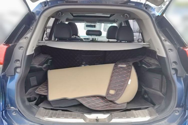 Used Nissan X-Trail 2017 2.0L CVT Comfort Edition 2WD Trunk