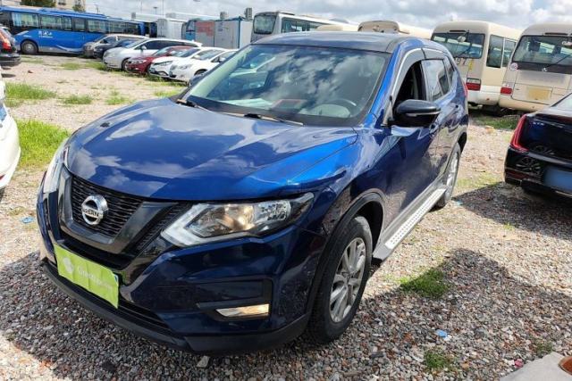 Ojetý Nissan X-Trail 2017 2.0L CVT Comfort Edition 2WD