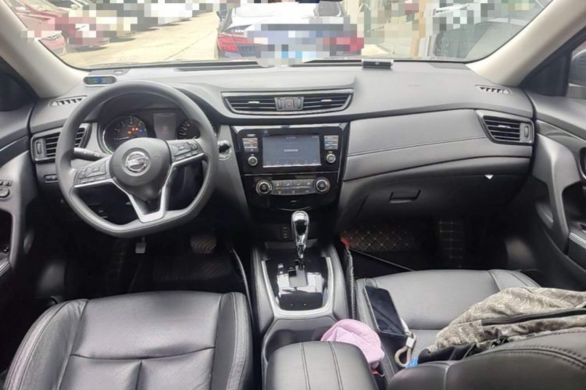 Used Nissan X-Trail 2017 2.0L CVT Comfort Edition 2WD Center Console