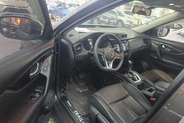 Used Nissan X-Trail 2017 2.0L CVT Comfort Edition 2WD Driver Seat