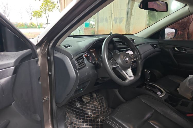 Used Nissan X-Trail 2017 2.0L CVT Comfort Edition 2WD Driver Seat