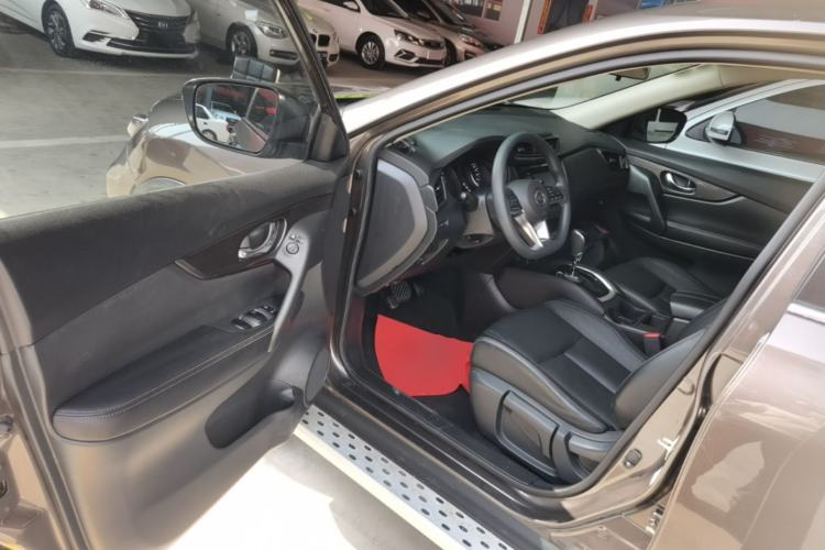 Used Nissan X-Trail 2017 2.0L CVT Comfort Edition 2WD Driver Seat