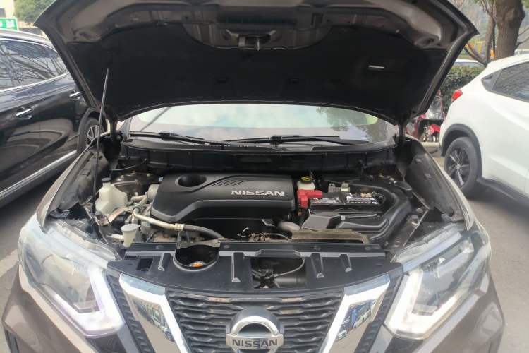 Used Nissan X-Trail 2017 2.5L CVT Luxury Edition 4WD Engine Bay