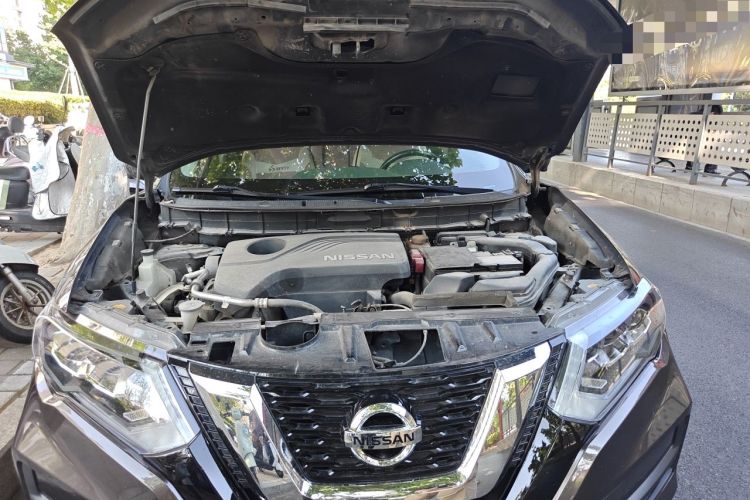 Used Nissan X-Trail 2017 2.5L CVT Luxury Edition 4WD Engine Bay