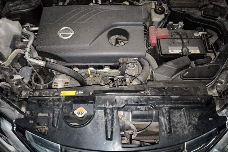 Used Nissan X-Trail 2017 2.0L CVT Comfort Edition 2WD Engine Bay