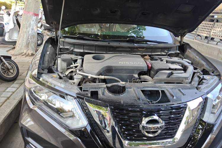 Used Nissan X-Trail 2017 2.5L CVT Luxury Edition 4WD Engine Bay Right