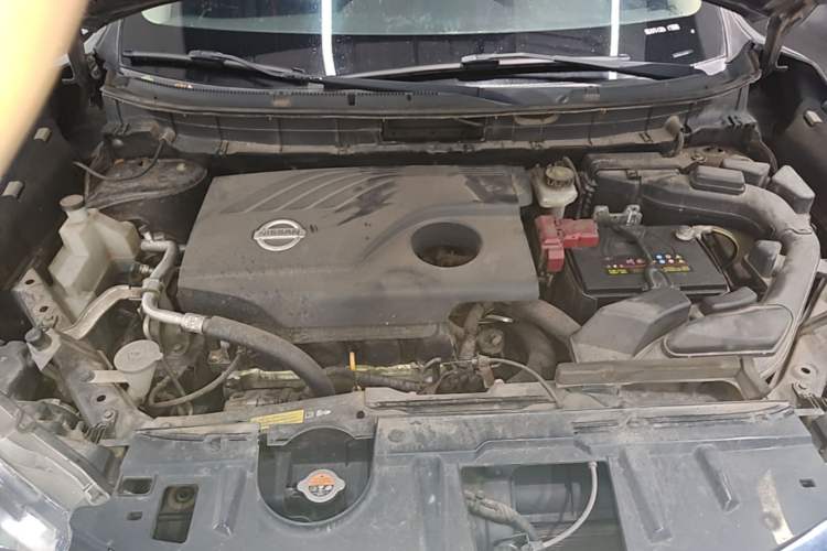 Used Nissan X-Trail 2017 2.0L CVT Comfort Edition 2WD Engine Bay