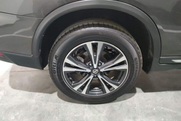 Used Nissan X-Trail 2017 2.5L CVT Luxury Edition 4WD Exterior 5
