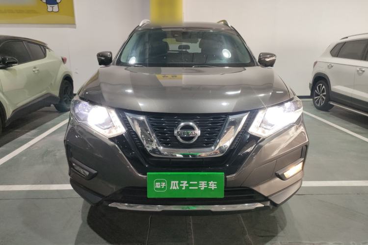Used Nissan X-Trail 2017 2.5L CVT Luxury Edition 4WD Front