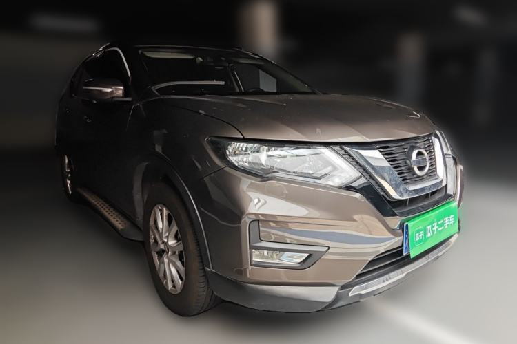 Used Nissan X-Trail 2017 2.0L CVT Comfort Edition 2WD Front Right 45 Deg