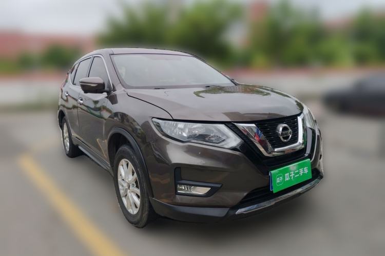 Used Nissan X-Trail 2017 2.0L CVT Comfort Edition 2WD Front Right 45 Deg