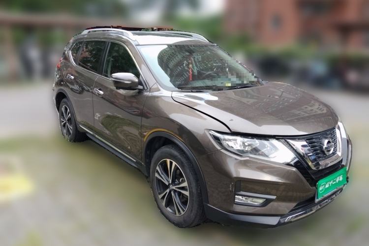Used Nissan X-Trail 2017 2.5L CVT Luxury Edition 4WD Front Right 45 Deg