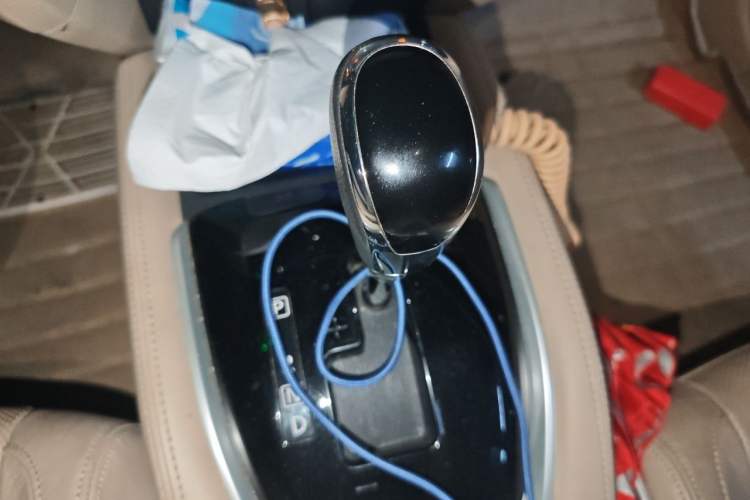 Used Nissan X-Trail 2017 2.0L CVT Comfort Edition 2WD Gear Lever