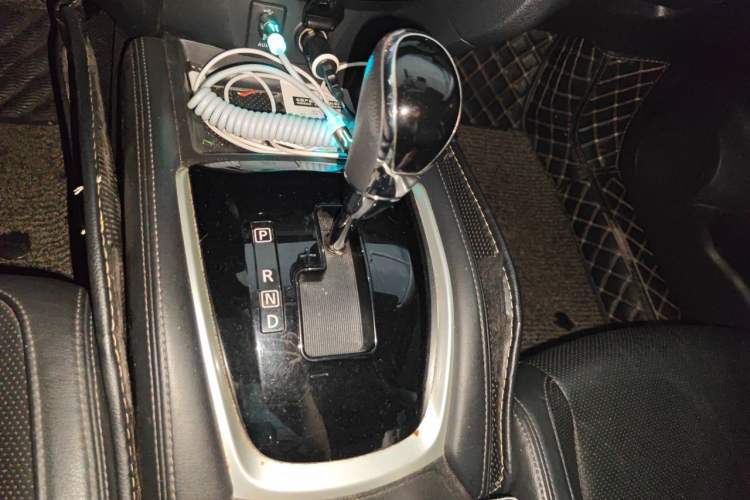 Used Nissan X-Trail 2017 2.0L CVT Comfort Edition 2WD Gear Lever