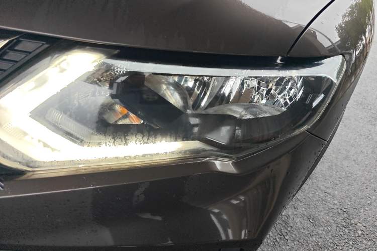 Used Nissan X-Trail 2017 2.0L CVT Comfort Edition 2WD Left Front Headlight
