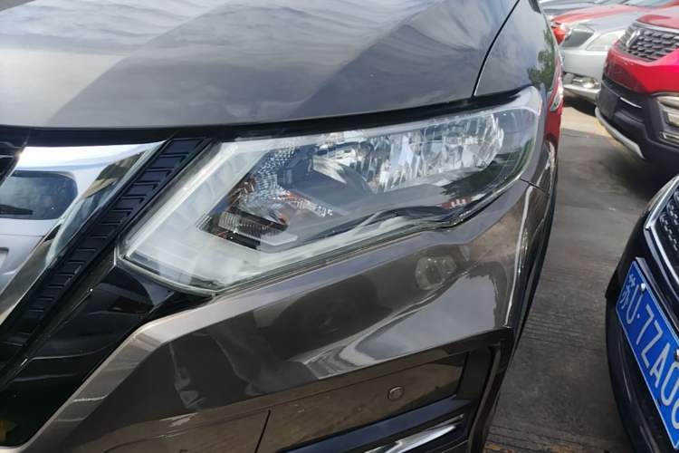 Used Nissan X-Trail 2017 2.0L CVT Comfort Edition 2WD Left Front Headlight