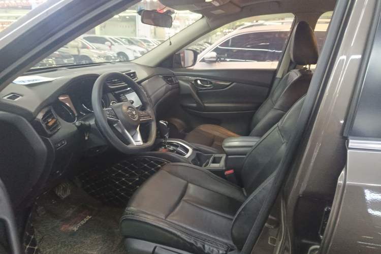 Used Nissan X-Trail 2017 2.0L CVT Comfort Edition 2WD Left Front Seat