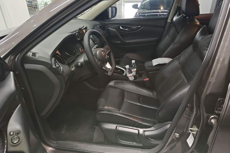 Used Nissan X-Trail 2017 2.0L CVT Comfort Edition 2WD Left Front Seat