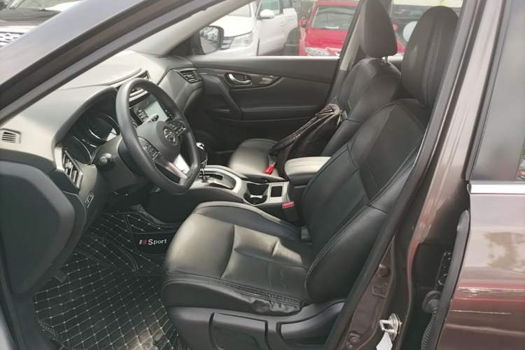 Used Nissan X-Trail 2017 2.0L CVT Comfort Edition 2WD Left Front Seat
