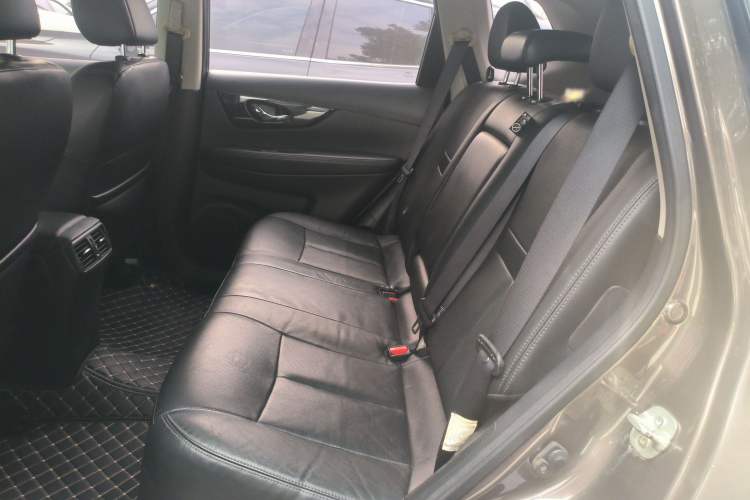 Used Nissan X-Trail 2017 2.5L CVT Luxury Edition 4WD Left Rear Seat